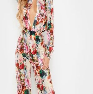 Pretty Little Thing Wide Leg Trousers size 8 (US)